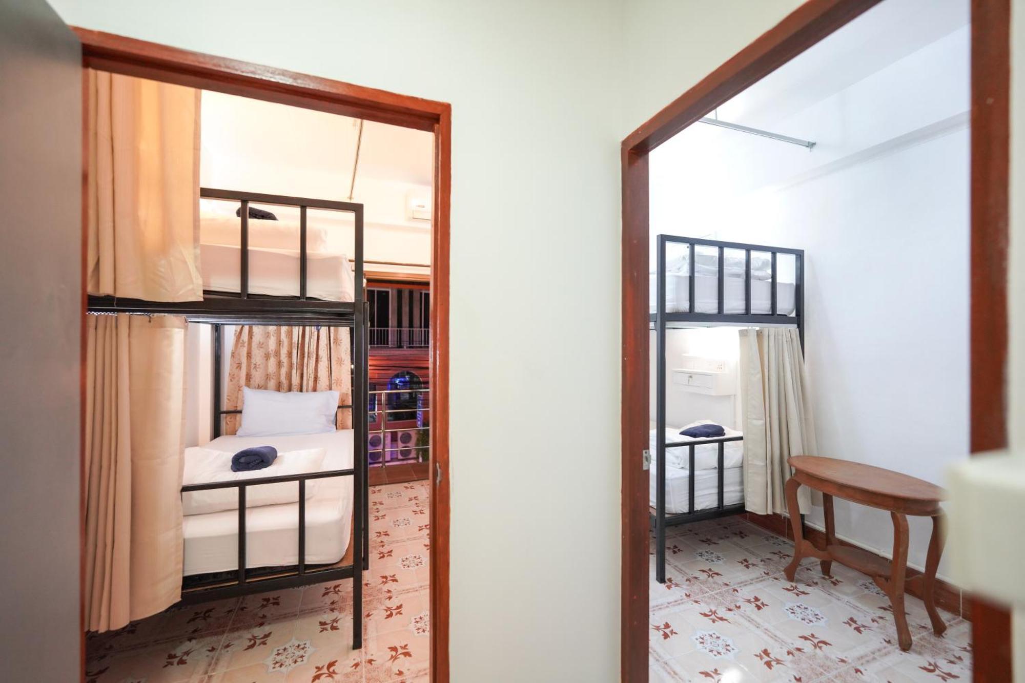 Hostel Baan Kamala Backpacker Zewnętrze zdjęcie