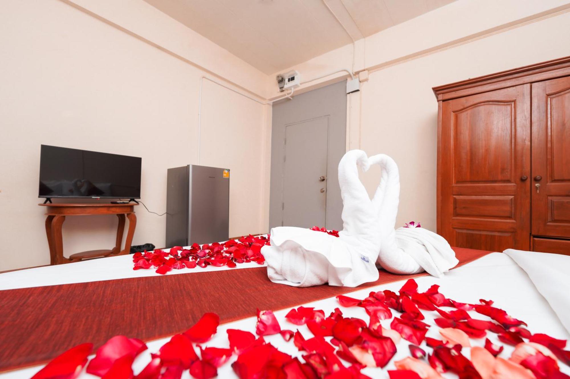 Hostel Baan Kamala Backpacker Zewnętrze zdjęcie