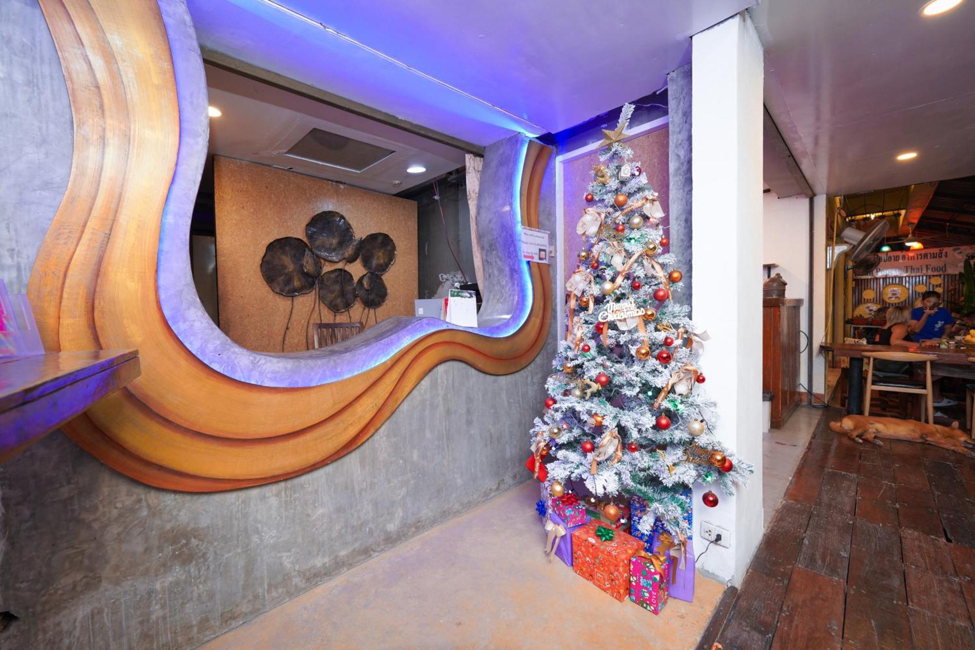 Hostel Baan Kamala Backpacker Zewnętrze zdjęcie
