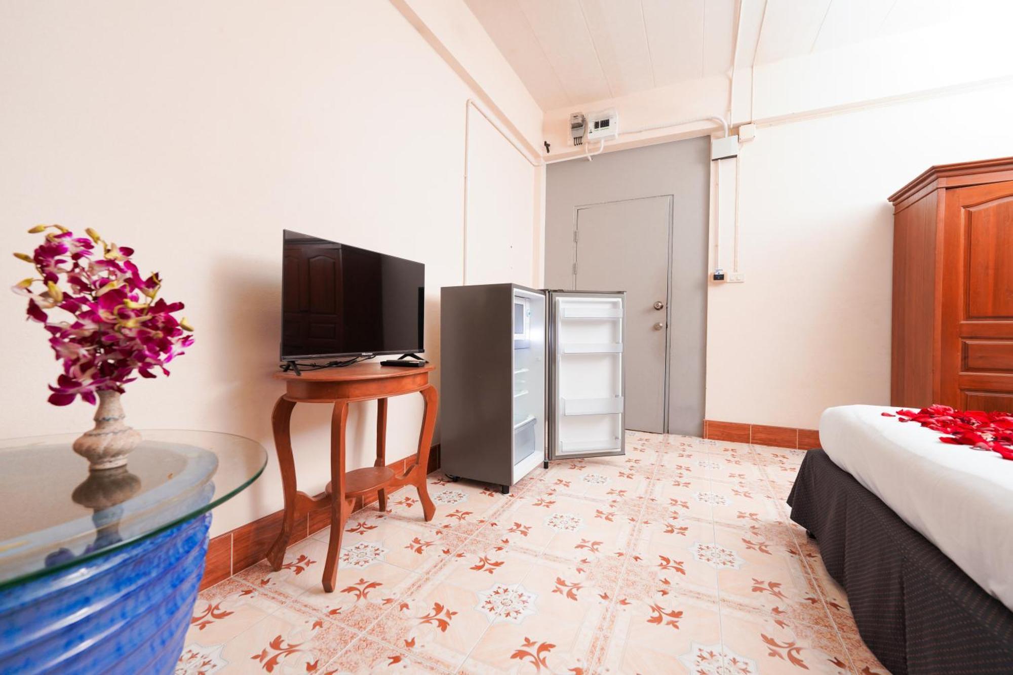 Hostel Baan Kamala Backpacker Zewnętrze zdjęcie