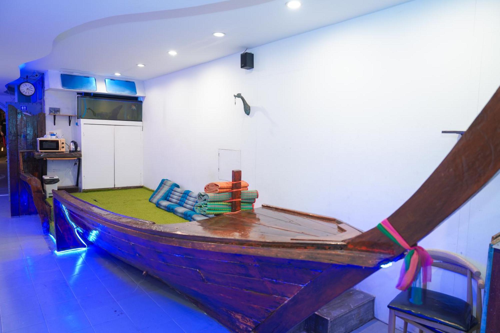 Hostel Baan Kamala Backpacker Zewnętrze zdjęcie