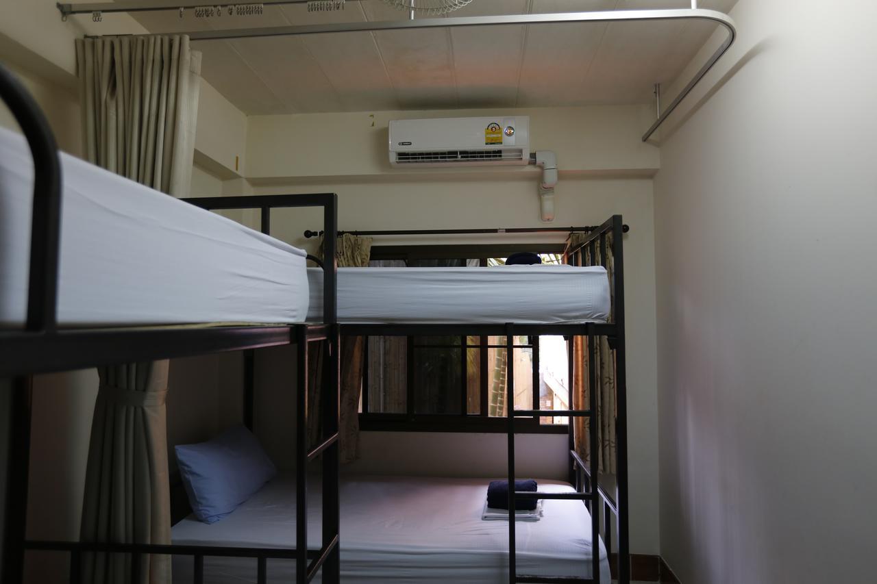 Hostel Baan Kamala Backpacker Zewnętrze zdjęcie
